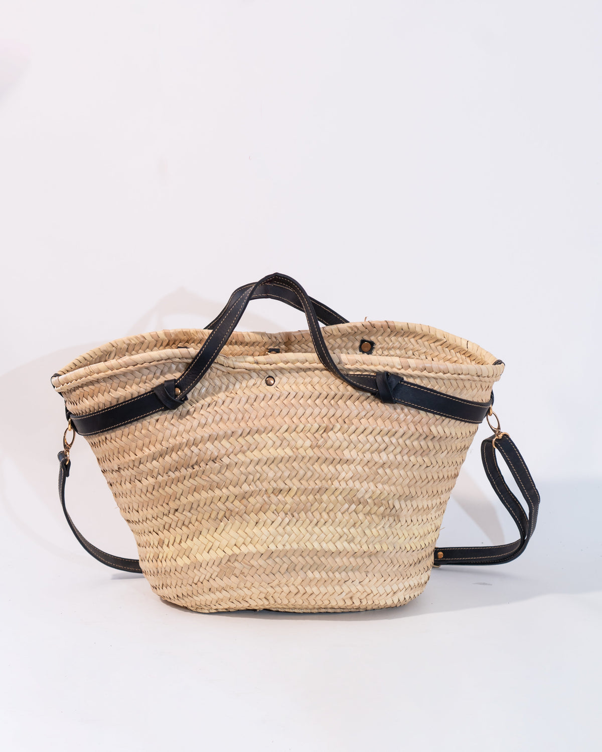 Jemure Handwoven Palm Straw Tote Bag with Leather Crossbody Strap & Gold Rivets – Natural/Black